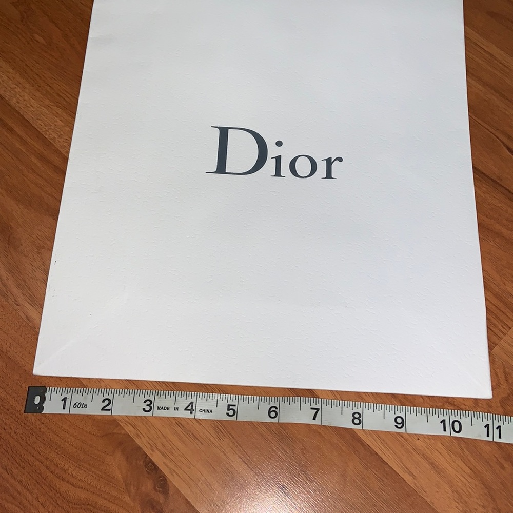 Dior Paper Shopping Bag with Ribbon - Picture 3 of 11
